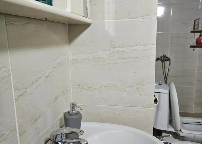 Couette-café Bob Marley & Tirana