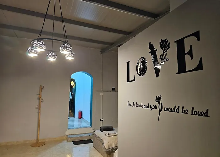 Couette-café Bob Marley & Tirana